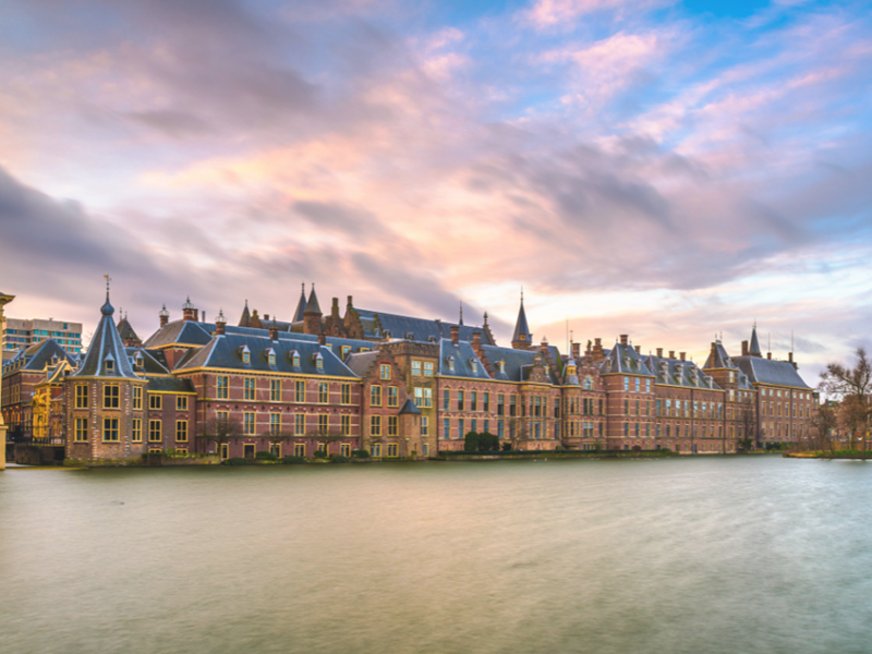 Wat zijn de belangrijkste punten voor het arbeidsrecht in het Hoofdlijnenakkoord van PVV, VVD, NSC en BBB?